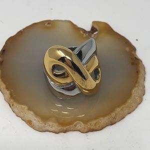 5/$25 🛍 Silver & Golden Ring Sz 7